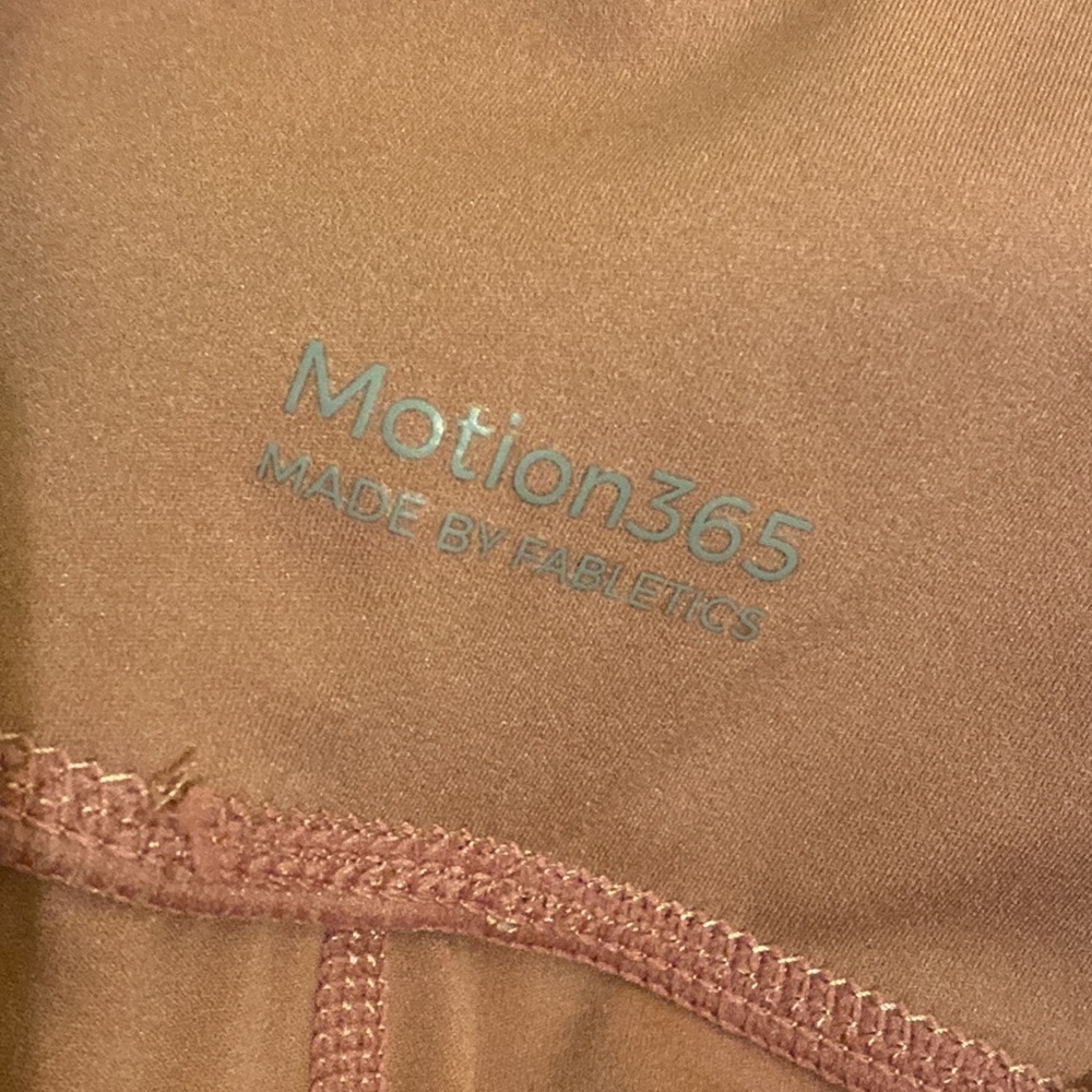 Fabletics Motion 365 leggings. Size S - Picture 7 of 9